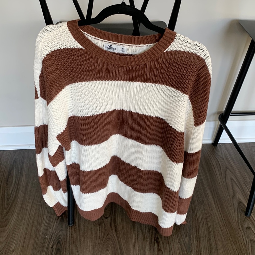 Hollister Oversized Crew Neck Sweater